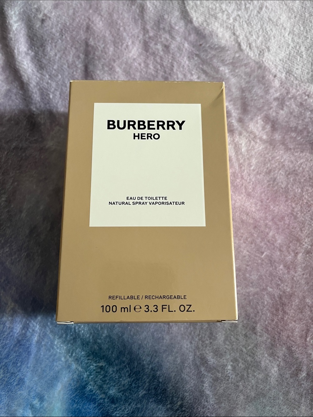 Burberry Hero Box in Beige and White